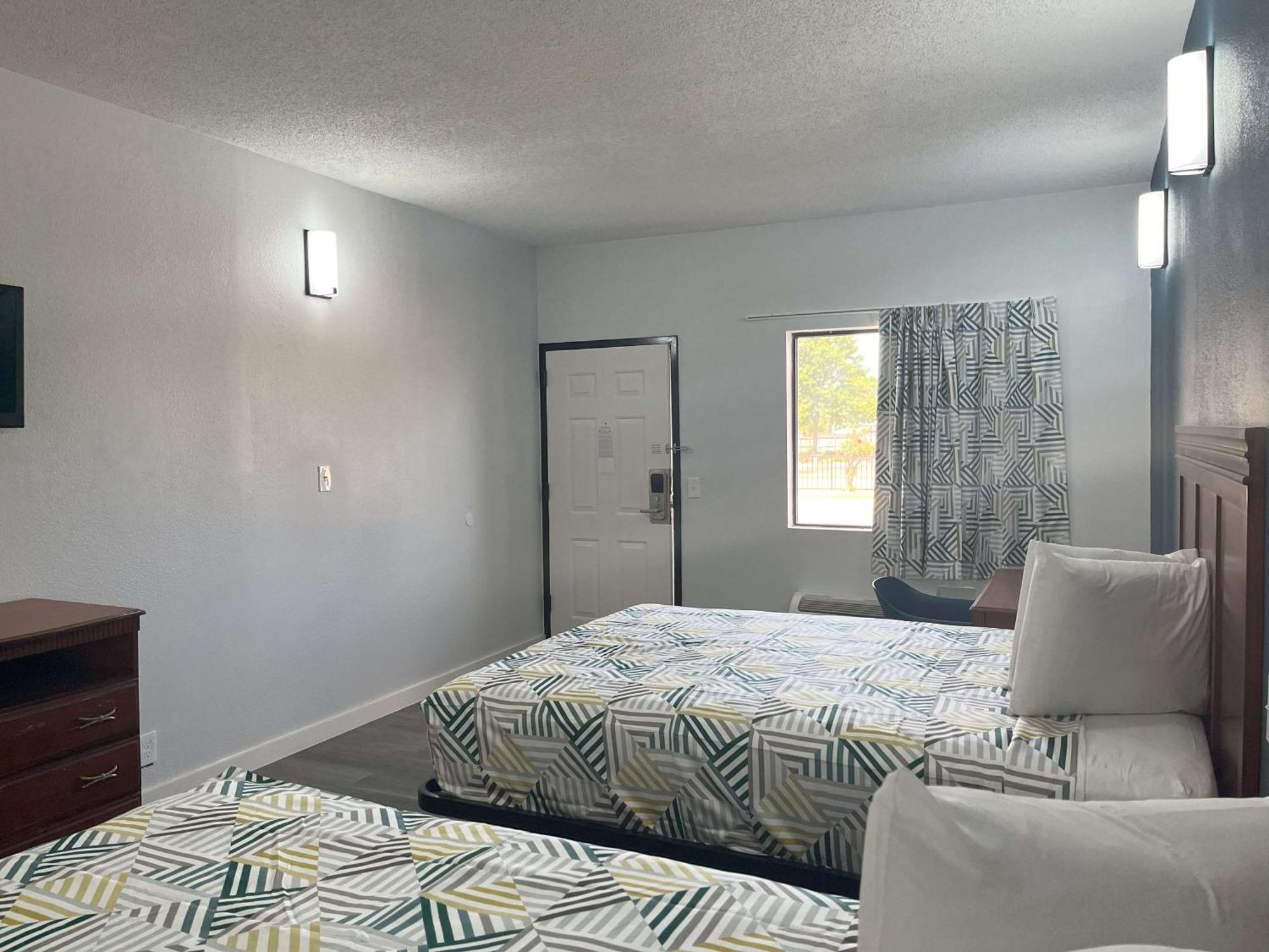 Motel 6 Cleveland, Ms - Delta State University Eksteriør bilde