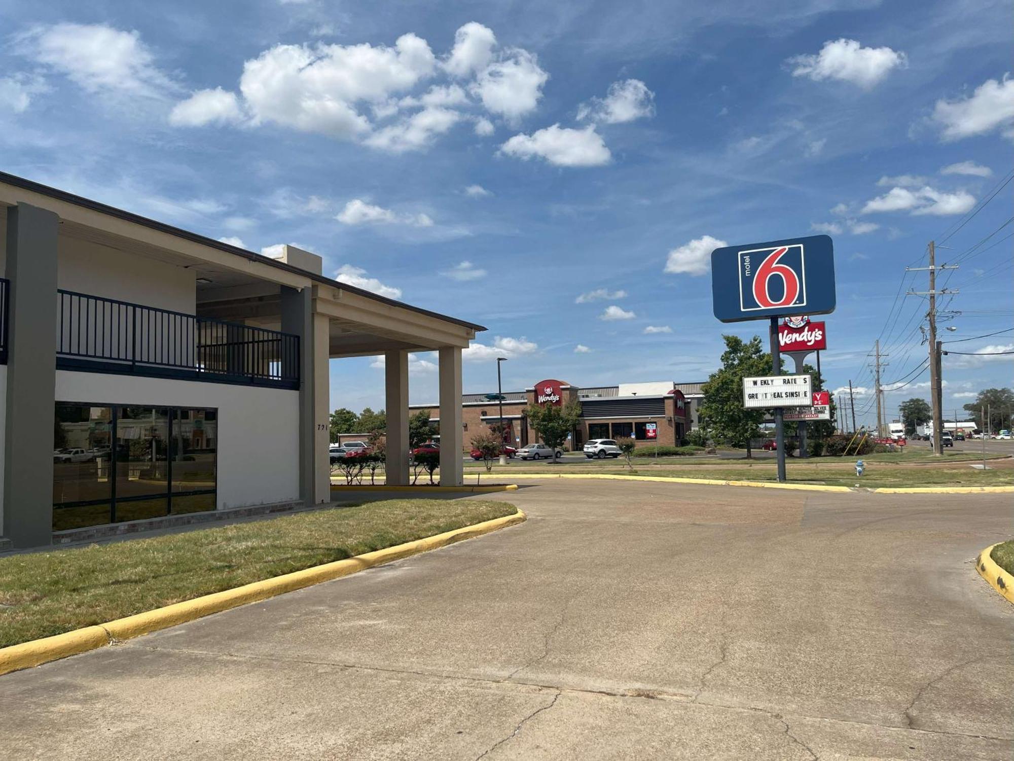 Motel 6 Cleveland, Ms - Delta State University Eksteriør bilde