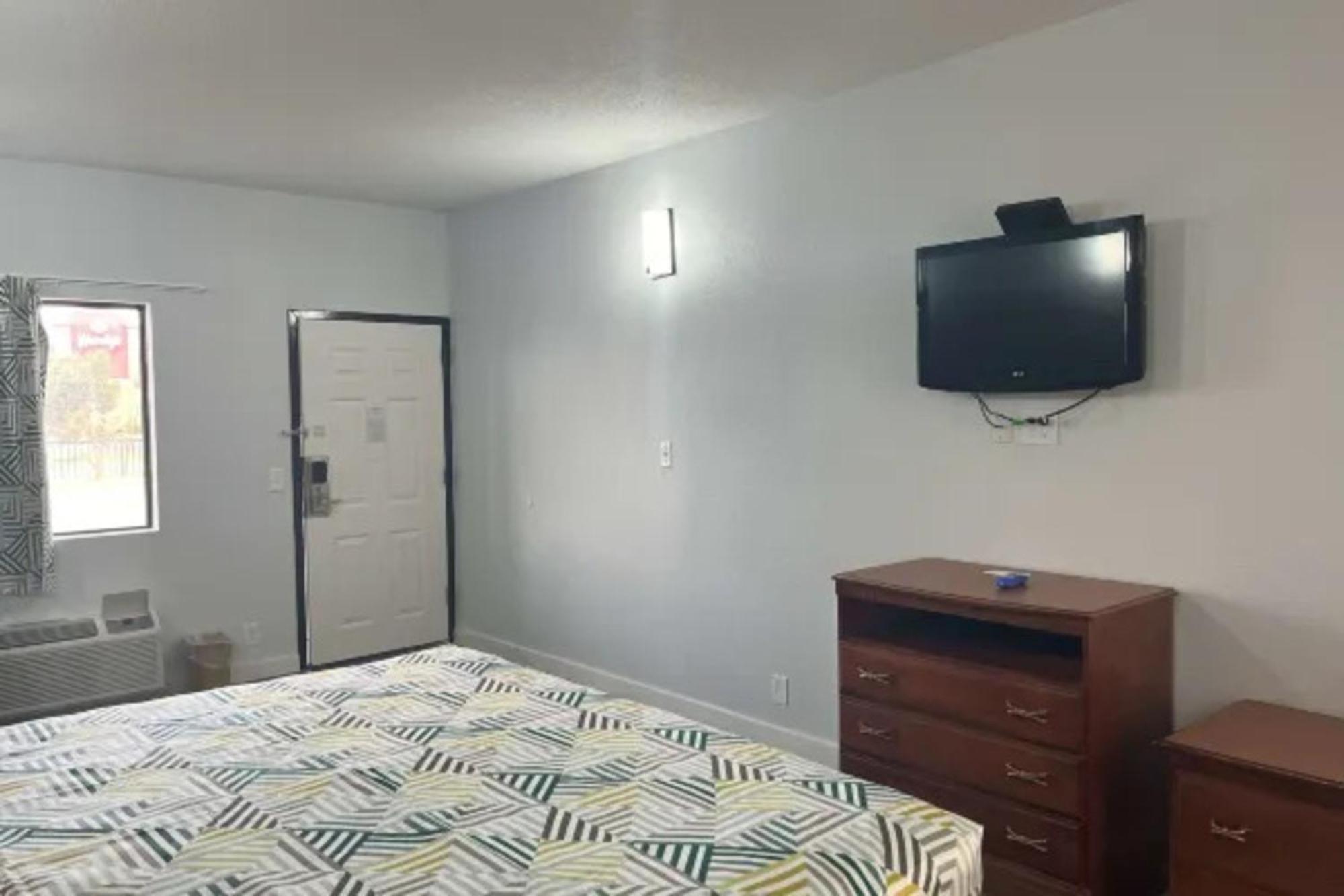 Motel 6 Cleveland, Ms - Delta State University Eksteriør bilde
